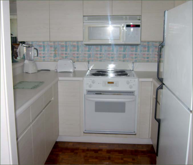 Fully appointed and equipped kitchen with newly upgraded appliances.