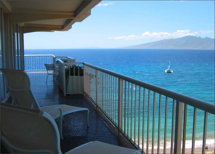 Oceanfront condo on the 11th floor features breathtaking vistas from the private balcony.
