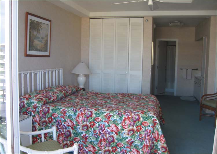 One bedroom condo for rent by private owner.