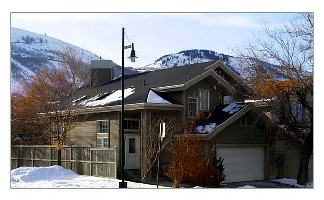 Park City vacation rental homes by private owner 4 bedroom rentals on Park Avenue in downtown historic Park City Utah..