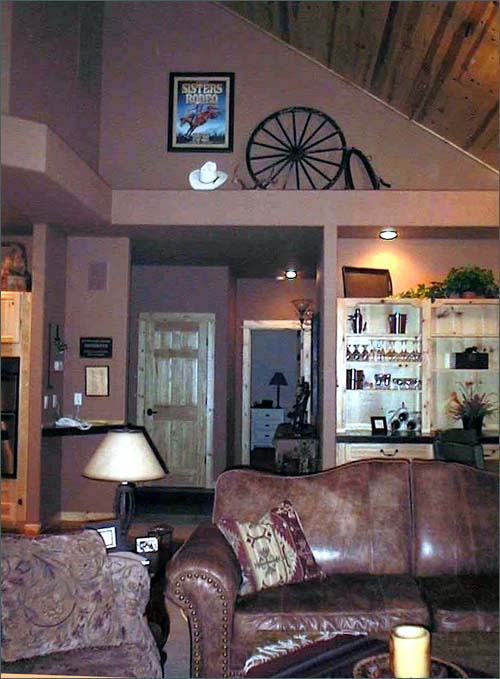 Extra large, 2,600 square feet, Mt Bachelor Sunriver vacation rentals home 
