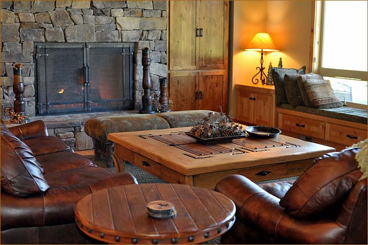 Spectacular new family home by owner in Sunriver Oregon on Meadows Golf Course Fairway..