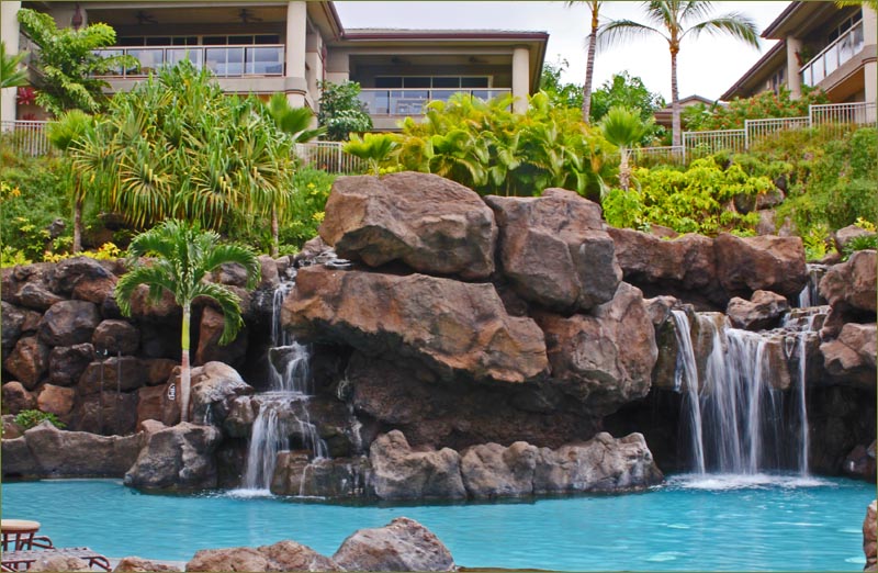 Ho'olei Resort at Wailea features a tropical paradise, grotto swimming pool with waterfalls and large poolside lounge areas.