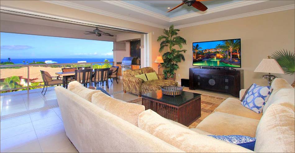Our new luxury oceanfront condo overlooks both the pool, and Pacific.