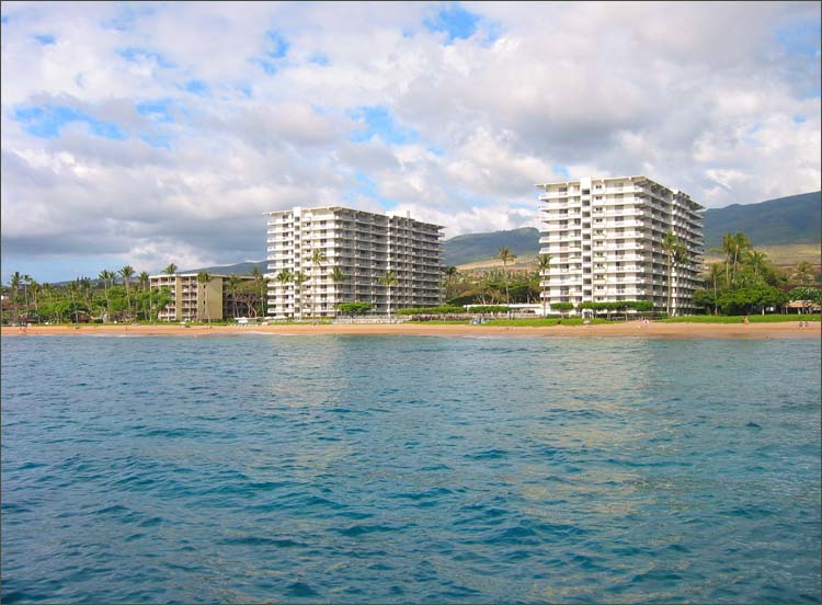 Whaler Resort on Maui private 1 and 2 bedroom condos for rent on Kaanapali Beach, minutes from Lahaina.