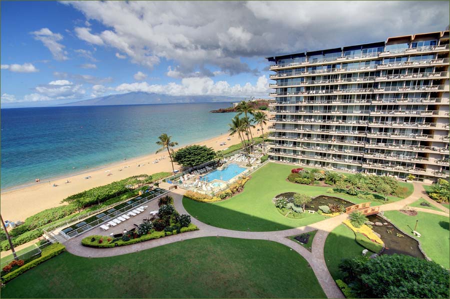 Private beach condo features a private balcony with breathtaking views of the Pacific.