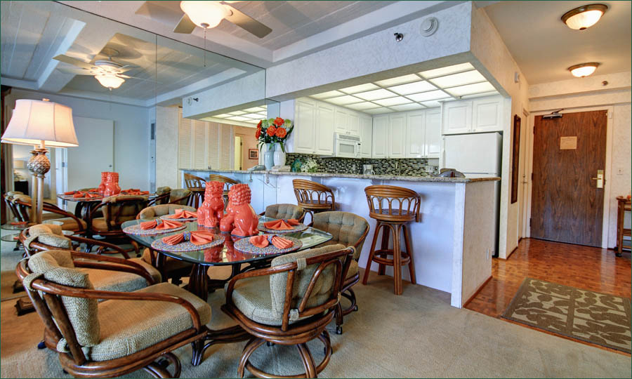 Privately owned vacation rentals beachfront condos at the Whaler in Kaanapali Maui
