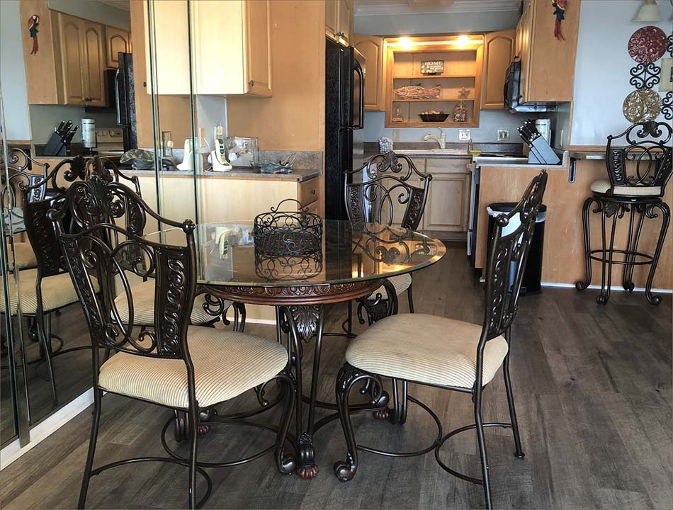 Dining area for Panama City Beach Summit Resort rental.