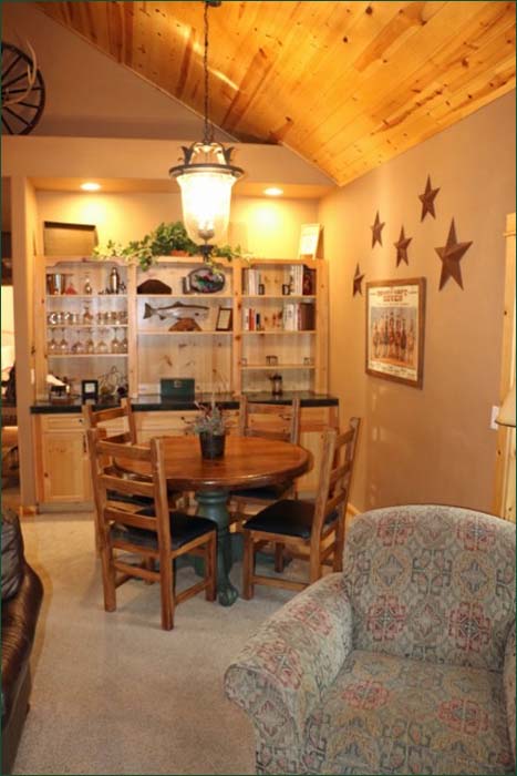 Extra large, 2,600 square feet, Mt Bachelor Sunriver vacation rental. 